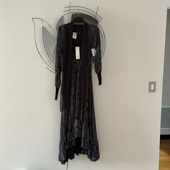 Fuzzi Dresses | Fuzzi Long Lined Dress | Color: Gray/White | Size: M | Lyush1'S Closet Fuzzi Dresses | Fuzzi Long Lined Dress | Color: Gray/White | Size: M | Lyush1'S Closet